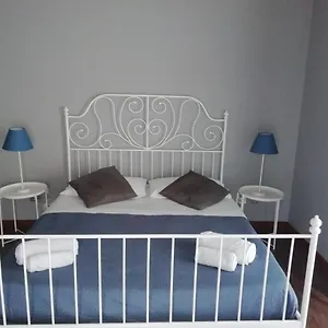 Apartmán Mansarda In Palazzo D'epoca, CTA