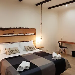 https://bb-gisira.taorminaitalyhotels.com